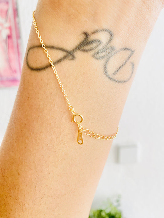 Armband aus 925er Silber im Prinzessschliff mit kleinem Tropfendiamanten