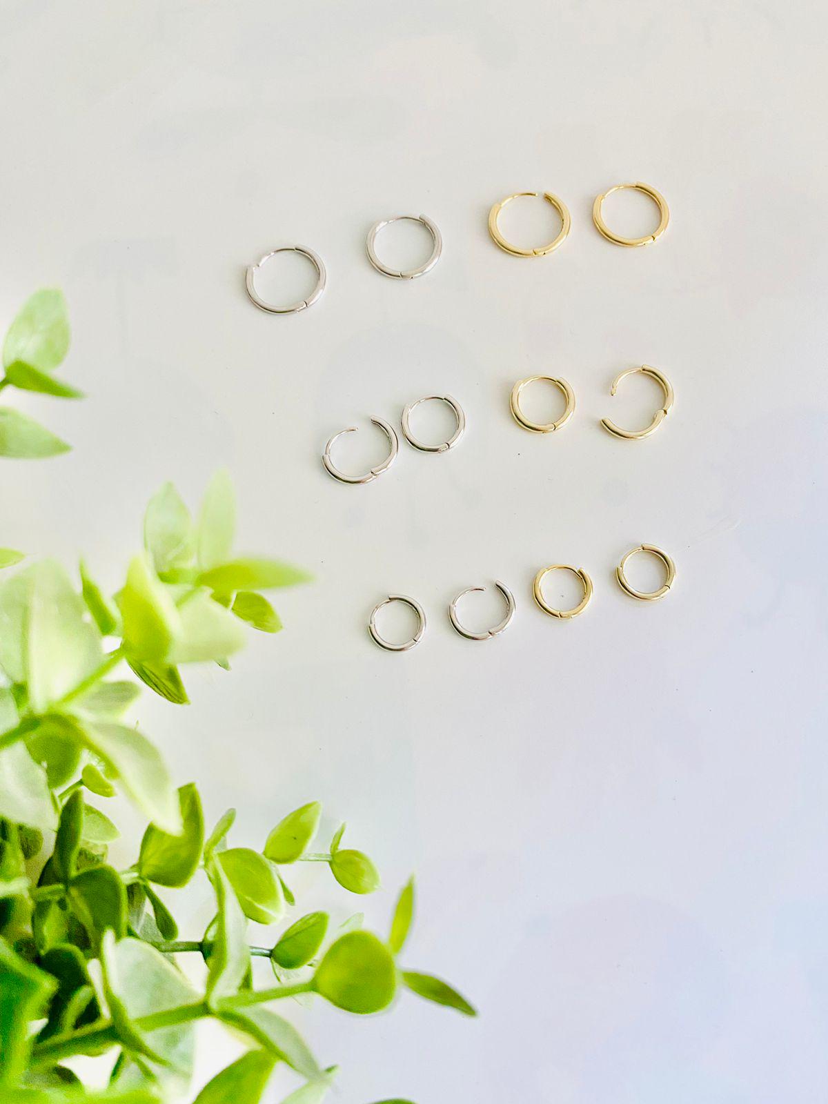 Boucles d'oreilles créoles Huggie Basic en argent 925 pour femme, plaquées or 18 carats, pour piercing du lobe de l'oreille ou du cartilage, cadeaux pour elle.