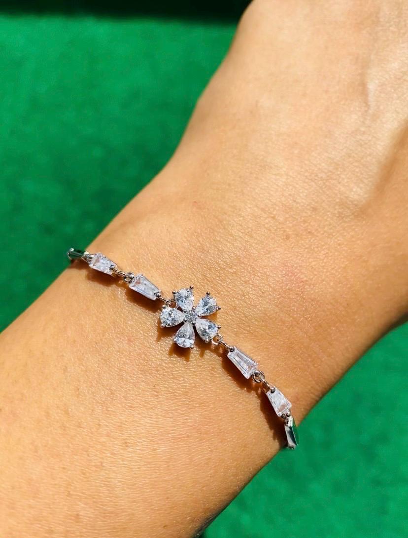 Bracelet en argent avec fleur de clochettes, argent, bracelet chaîne, argent 925, bracelet pour femme, femmes, cadeaux uniques pour elle, cadeaux