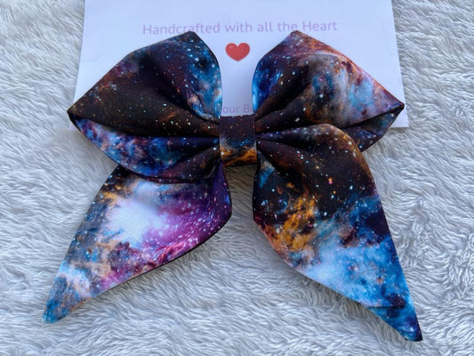 Colorful collection of fashionable hair accessories, including chic pigtail bows and sophisticated sailor bows for women