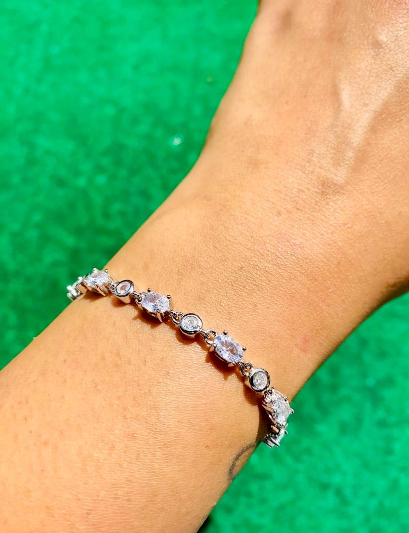 Bracelet Grace en argent, argent, bracelet chaîne, argent 925, bracelet pour femme, femmes, cadeaux uniques pour elle, cadeaux