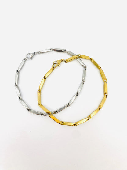 Ash & Alloy Chain Bracelet: 18K Plated Stainless Steel, Unisex