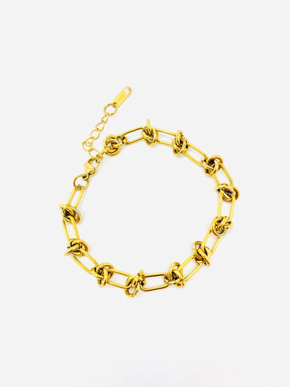 Charming Chain Bracelet: 18K Plated Stainless Steel, Unisex